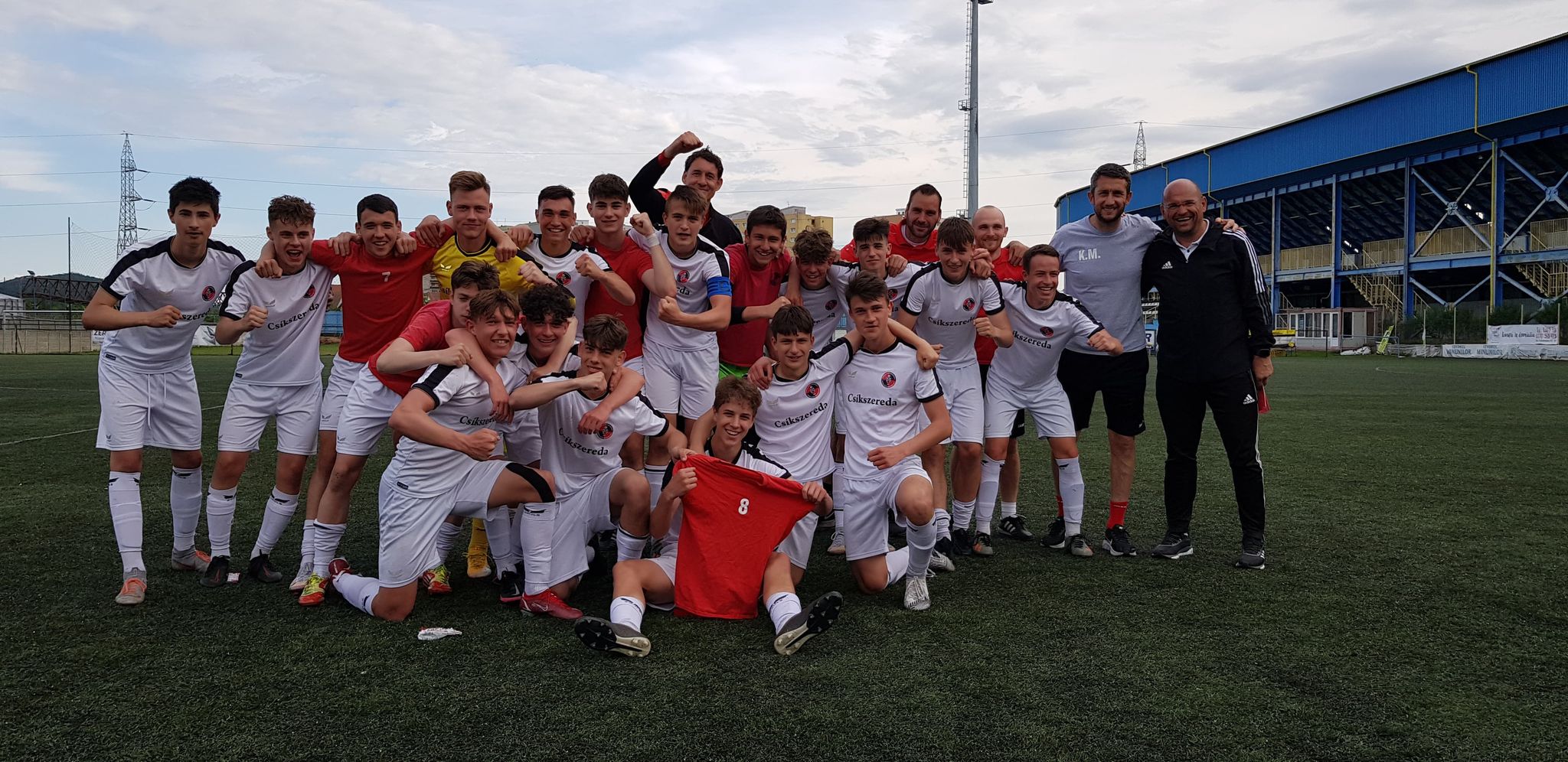 Csoportelső az U16