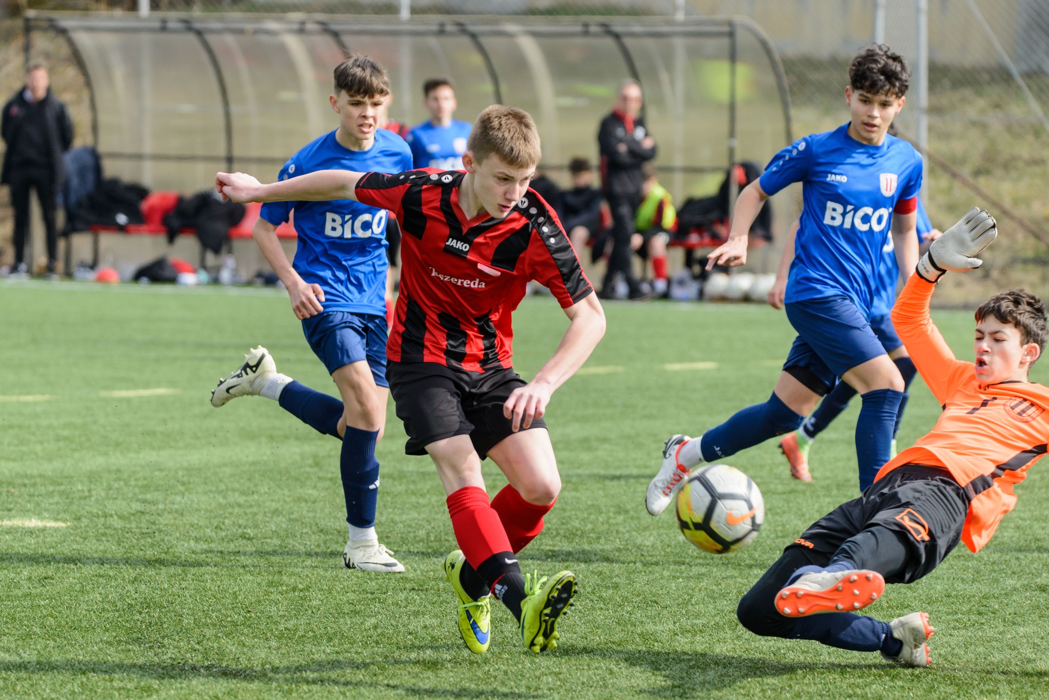 Ifiliga, Elitliga | Hétközi forduló az ünnep előtt