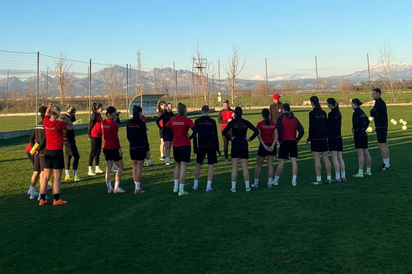 Elkezdte beleki edzőtáborát női szuperligás csapatunk