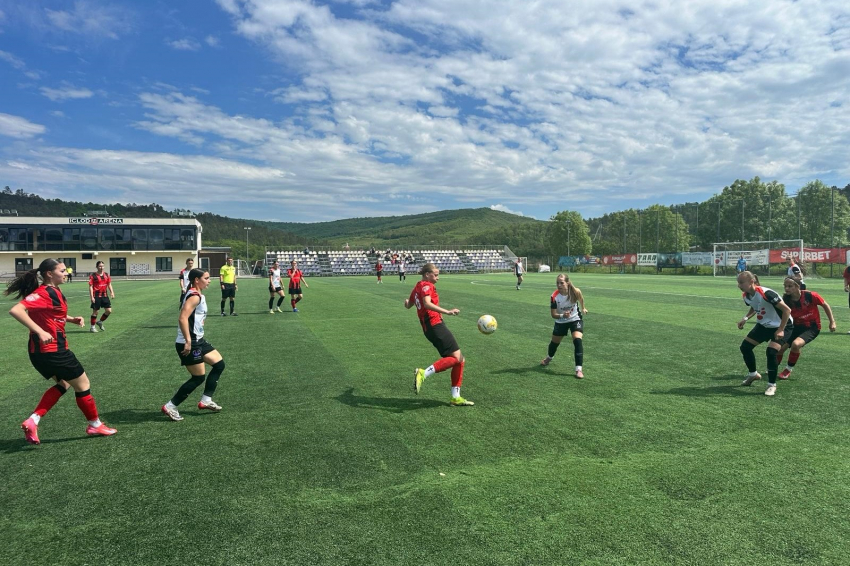 Női Ifjúsági Liga | Vereséggel kezdtük az elődöntőt