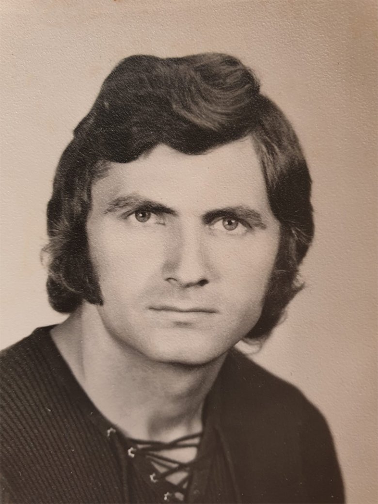 Elhunyt Vajna Csaba